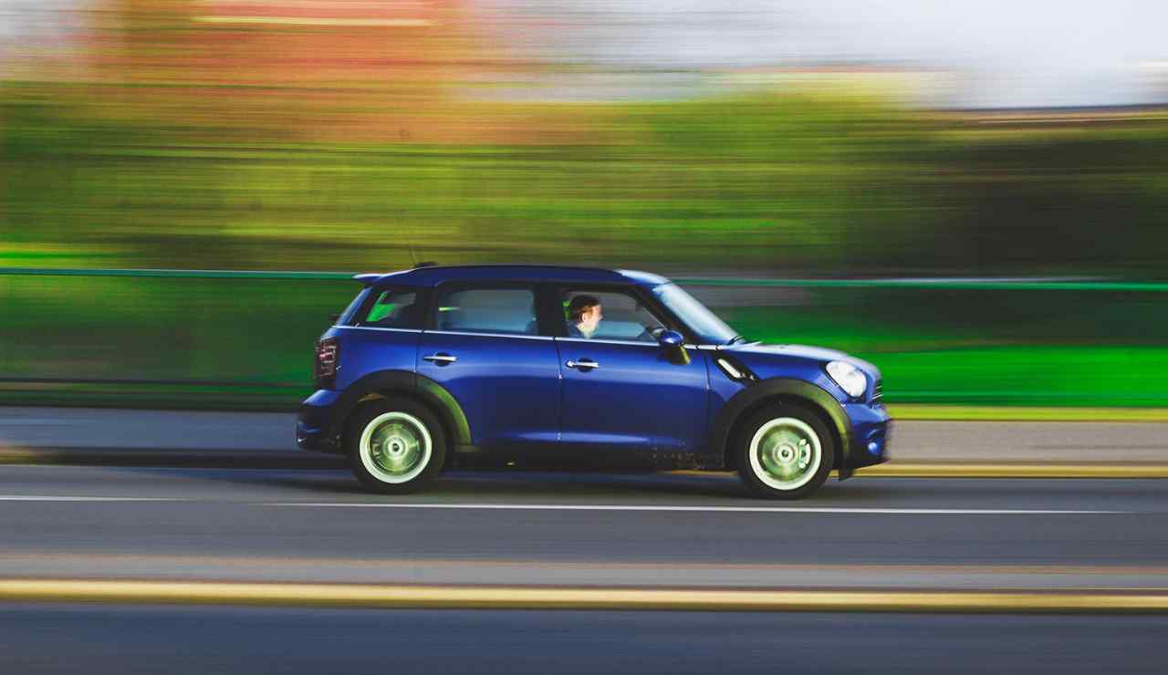 Novità limiti velocità - Inchiostroverde.it (Fonte foto Canva)