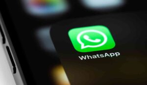 Crollo WhatsApp 48 ore in tutta Italia - Inchiostroverde.it (Fonte Foto Canva)