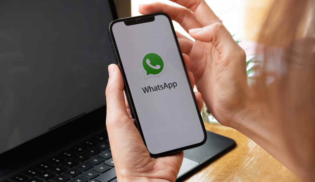 Multa WhatsApp shock - Inchiostroverde.it (Fonte foto Canva)