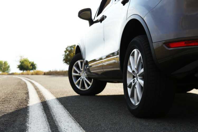 Automobili - fonte_canva - inchiostroverde.it