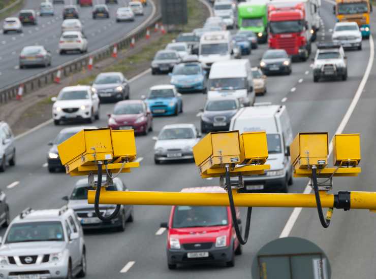 Autovelox shock scatta la multa per inflazione per lui - Inchiostroverde.it (Fonte foto Canva)