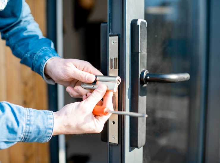 Bonus sicurezza da 5000 euro - Inchiostroverde.it (Fonte foto Canva)