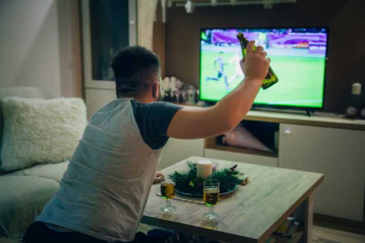 Calcio in TV - fonte_Canva - inchiostroverde.it