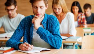 Esami di maturità con il 5 non accedi - Inchiostroverde.it (Fonte foto Canva)
