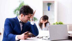 Fisco all'erta famiglie italiane in perdita - Inchiostroverde.it (Fonte foto Canva)