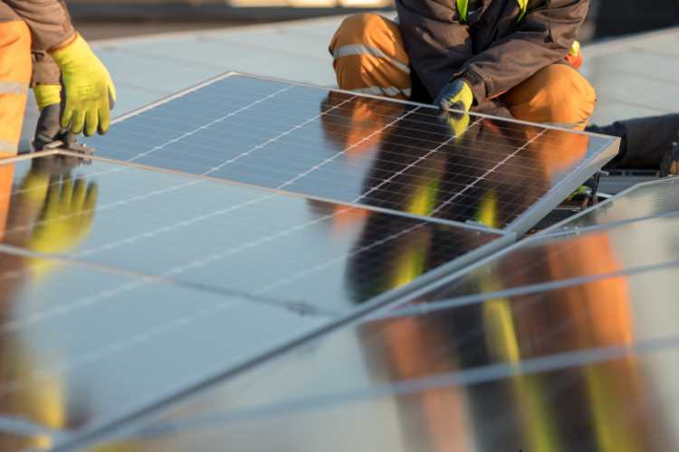 Fotovoltaico - fonte_Canva - inchiostroverde.it
