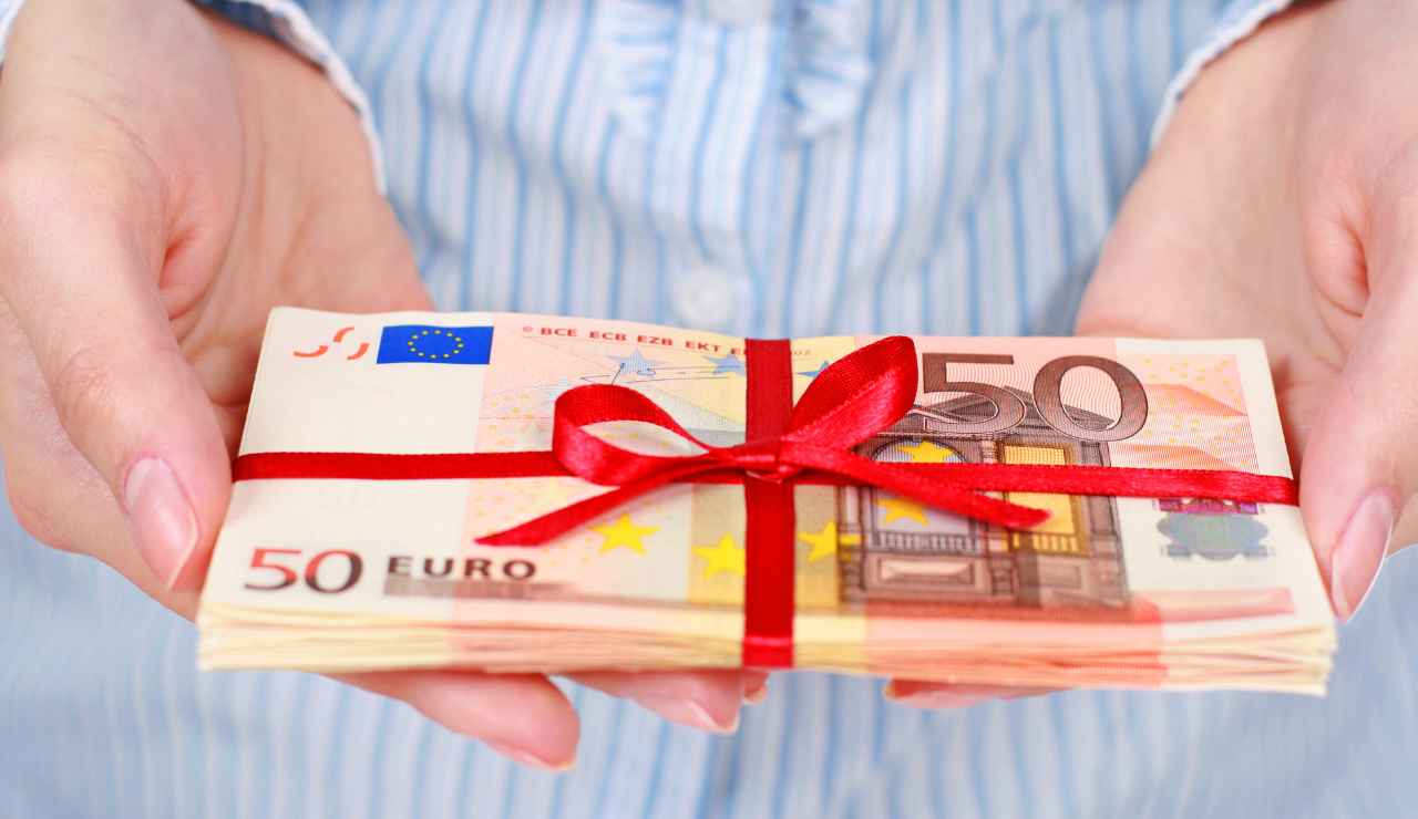 Inps in arrivo quasi 1000 euro - Inchiostroverde.it (Fonte Foto Canva)
