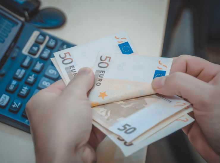 Inps pensionati perdono 350 euro - Inchiostroverde.it (Fonte foto Canva)