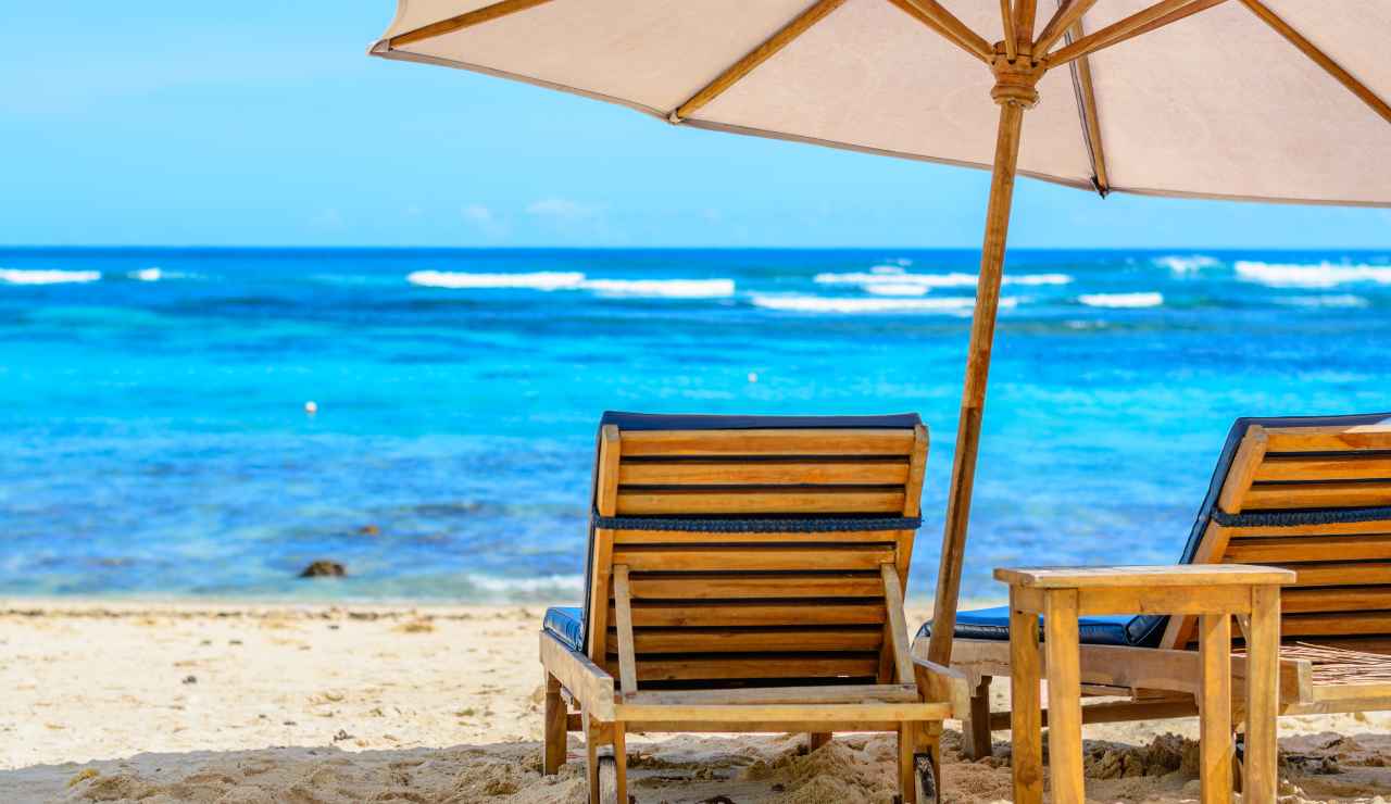 Multe da 3000 euro in spiaggia - Inchiostroverde.it (Fonte foto Canva)