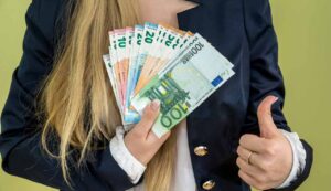 Più soldi nello stipendio con un metodo legale - Inchiostroverde.it (Fonte foto Canva)