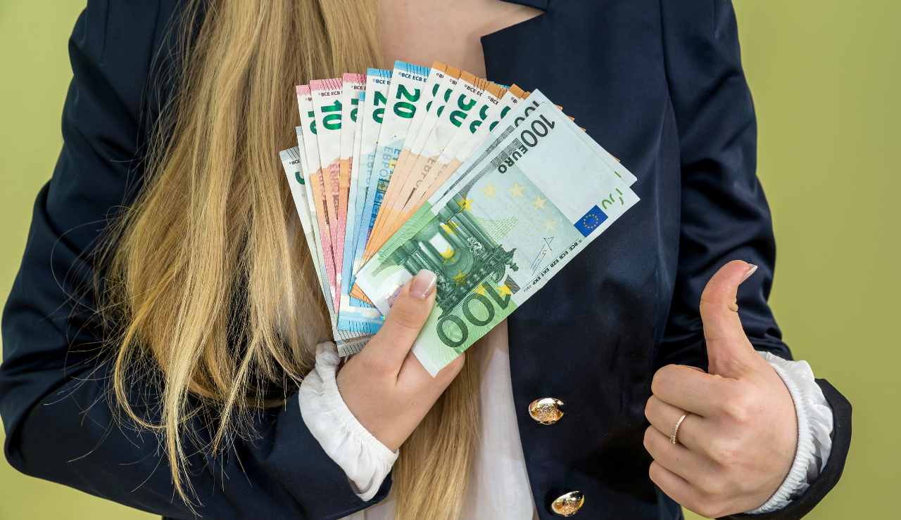 Più soldi nello stipendio con un metodo legale - Inchiostroverde.it (Fonte foto Canva)