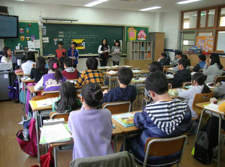 Scuole chiuse in anticipo - Inchiostroverde.it (Fonte foto Canva)