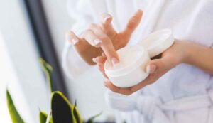 Allarme crema viso ritirata dal mercato - Inchiostroverde.it (fonte foto Canva)