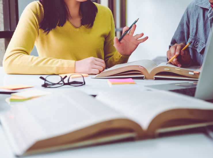 Allarme scuola rientro studenti - Inchiostroverde.it (Fonte foto Canva)