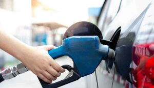 Bonus benzina 2025 come richiederlo - Inchiostroverde.it (Fonte foto Canva)