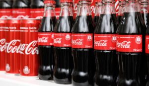 Coca Cola - fonte_Canva - inchiostroverde.it
