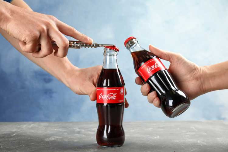 Coca cola - fonte_Canva - inchiostroverde.it