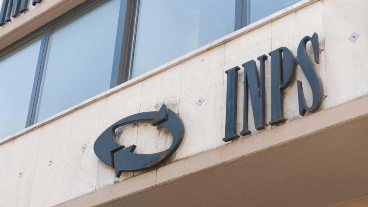 INPS - fonte_Adobe - inchiostroverde.it
