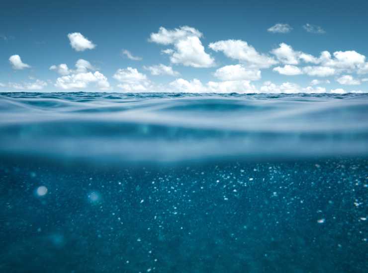 Sfere di cemento in mare - Inchiostroverde.it (Fonte foto Canva)