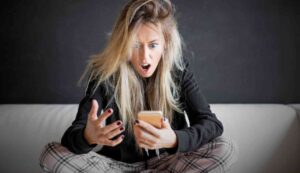 Smartphone da buttare entro l'1 luglio - Inchiostroverde.it (Fonte Foto Canva)