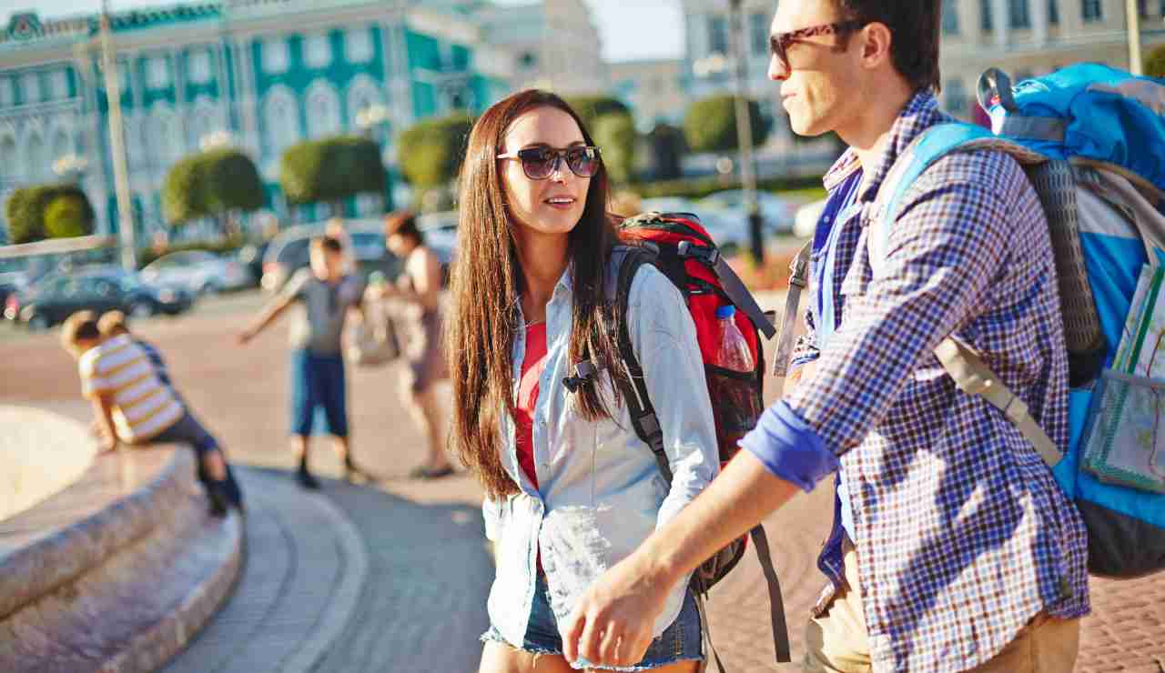 Vacanze a soli 300 euro ecco il trucco - Inchiostroverde.it (Fonte foto Canva)