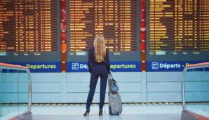 Aeroporto non puoi mettere i jeans - Inchiostroverde.it (Fonte foto Canva)