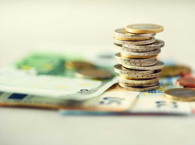 Ecco come guadagnare 50mila euro l'anno - Inchiostroverde.it (Fonte foto Canva)
