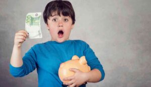 Figli minorenni valgono 3600 euro - Inchiostroverde.it (Fonte foto Canva)