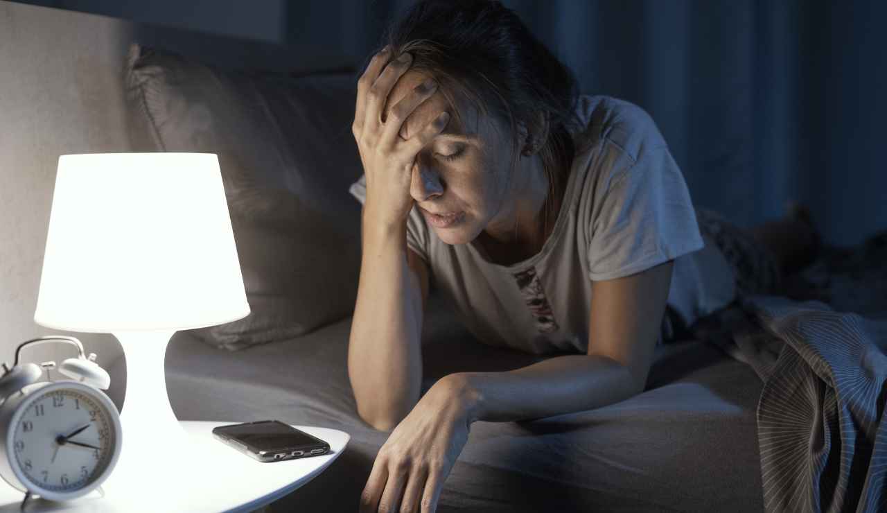 Insonnia estiva tutta colpa della cena - Inchiostroverde.it (Fonte foto Canva)