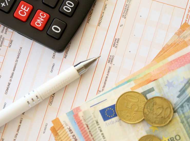 Modello 730 rimborsi di 1300 euro - Inchiostroverde.it (Fonte foto Canva)