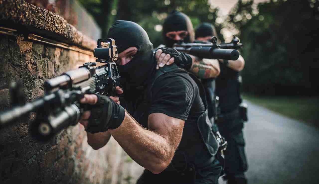 Paura terrorismo 29mila posti in pericolo in Italia - Inchiostroverde.it (Fonte foto Canva)
