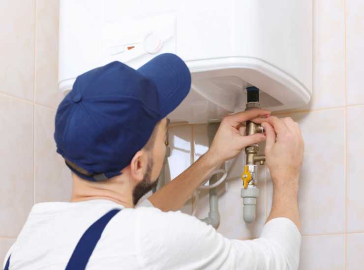 Revisione elettrodomestici in casa - Inchiostroverde.it (Fonte foto Canva)