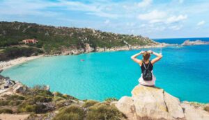 Sardegna low cost vacanza con 200 euro - Inchiostroverde.it (Fonte foto e canva)