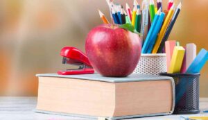 Scuola si torna alla vecchia maniera addio novità - Inchiostroverde.it (Fonte foto Canva)