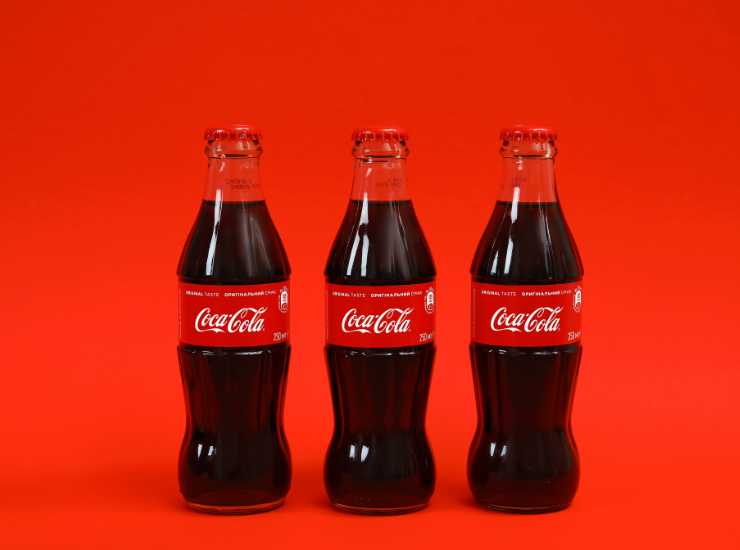 Trump addio alla Coca Cola - Inchiostroverde.it (Fonte foto e canva)