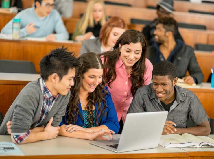 Università quali sono le peggiori in Italia - Inchiostroverde.it (Fonte foto Canva)