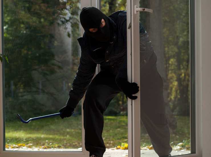 Boom di furti in Italia - Inchiostroverde.it (Fonte foto Canva)
