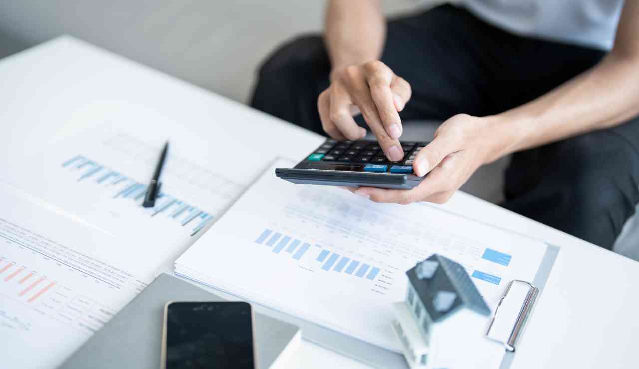 Nuova pace fiscale per gli italiani - Inchiostroverde.it (Fonte foto Canva)