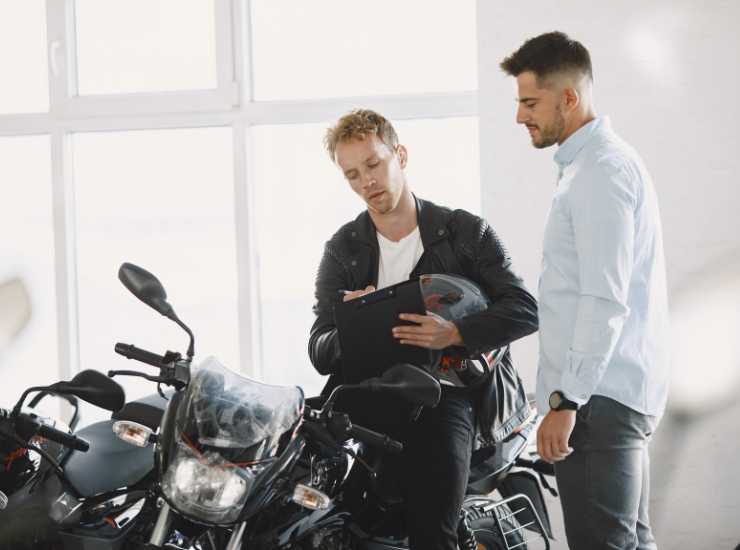 Superbonus moto ecco chi ne ha diritto - Inchiostroverde.it (Fonte foto Canva)