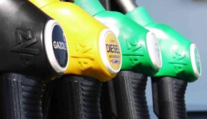 Truffa della benzina - Inchiostroverde.it (Fonte foto Canva)