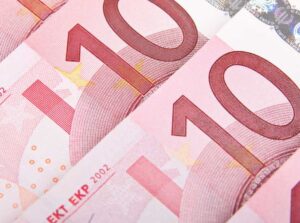 Banconota da 10 euro che vale milioni - Inchiostroverde.it (fonte foto Canva)