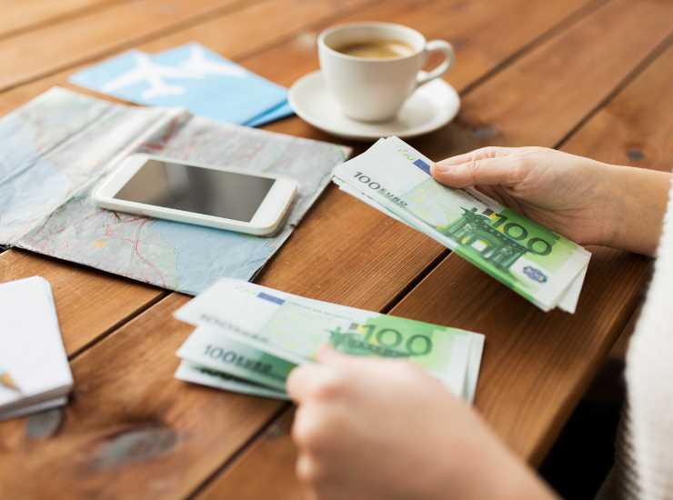 Bonus da 600 mila euro come richiederlo - Inchiostroverde.it (Fonte foto Canva)
