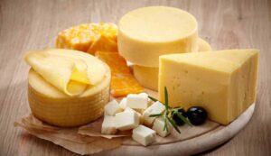 Formaggio e colesterolo il nuovo studio - Inchiostroverde.it (Fonte foto Canva)