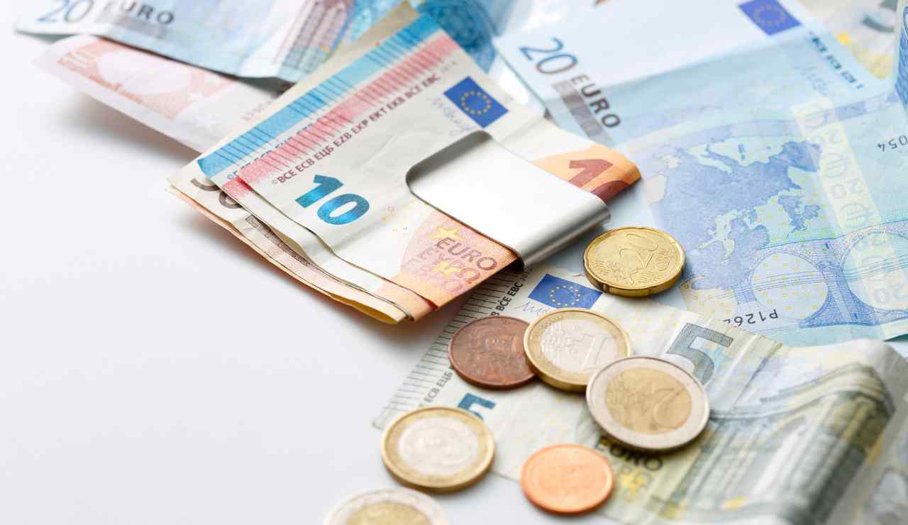 Non nascondere i soldi in questi posti a casa - Inchiostroverde.it (Fonte foto Canva)