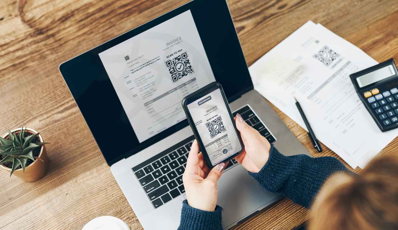 Paghi i debiti tramite qr code - Inchiostroverde.it (Fonte foto Canva)