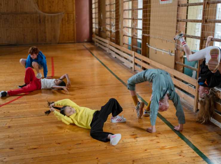 Sport bambini ci pensa Giorgia Meloni - Inchiostroverde.it (Fonte foro Canva)