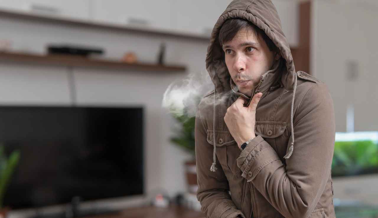 Spegnete i riscaldamenti multe in arrivo da novembre - Inchiostroverde.it (Fonte foto Canva)