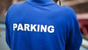 Strisce blu parcheggio non devi pagarle più - Inchiostroverde.it (Fonte foto Canva)